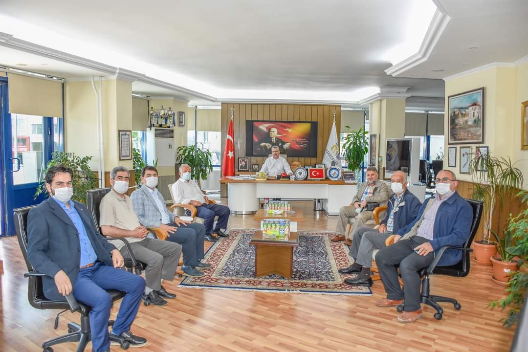 Karacabeydeki STK başkanlarıyla beraber belediye başkanımız Ali Özkan Beyfendi'yi ziyaret edip istişarelerde bulunduk. 
@KaracabeyParti 
<a href="/karacabeymem/">Karacabey İlçe Millî Eğitim Müdürlüğü</a>