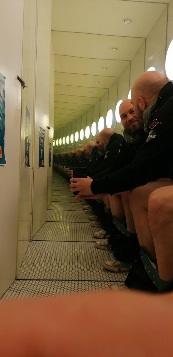 Tjek out this crazy toilet I had the pleasure of visiting at todays location! 🚽👀