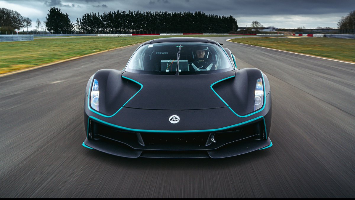 TotallyDynamic's tweet image. Last week we revealed all about our top-secret project for @lotuscars and @BBC_TopGear, wrapping the Evija for Top Gear Magazine’s Electric Awards issue and @jack_rix world-first test drive. Looks stunning, doesn’t it? Photo credit: @markriccioni  
#vehiclewrapping #Evija