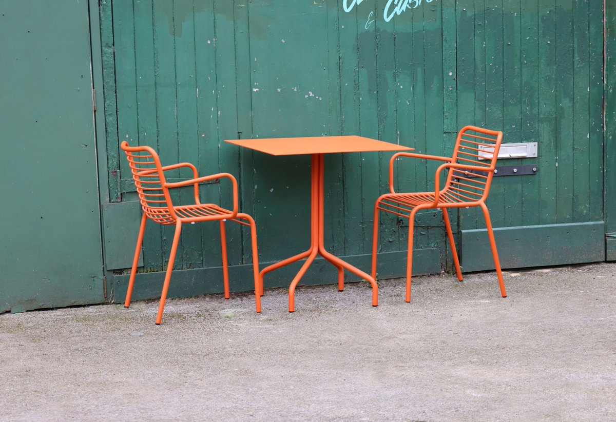origintweets's tweet image. Contour Chairs and Vine Tables popping on that green. Made from 50% recycled content, designed to last and can be easily recycled...

Find out more.

originfurniture.com/circular-steel

#wirechair #design #comfort #interiordesign #commercialinteriors #outdoorfurniture #madeingreatbritain
