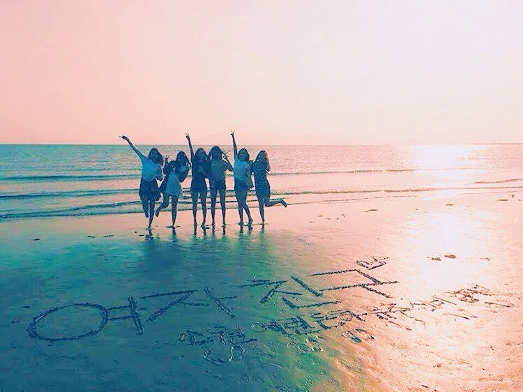 hourlygftan's tweet image. GFRIEND always and forever.