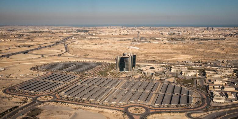 WOGNEWS1's tweet photo. FRANCE'S RENEWABLES FOR SAUDI ARABIA
Saudi Arabia is aiming to generate 50 percent of its energy from renewables by 2030, with the remainder provided by gas #renewable #energy #investment #climate #carbon #emission #France #Saudi #Arabia  
 #WOGNEWS  https://t.co/7bEKflkNJy https://t.co/PYG3WnyUQN