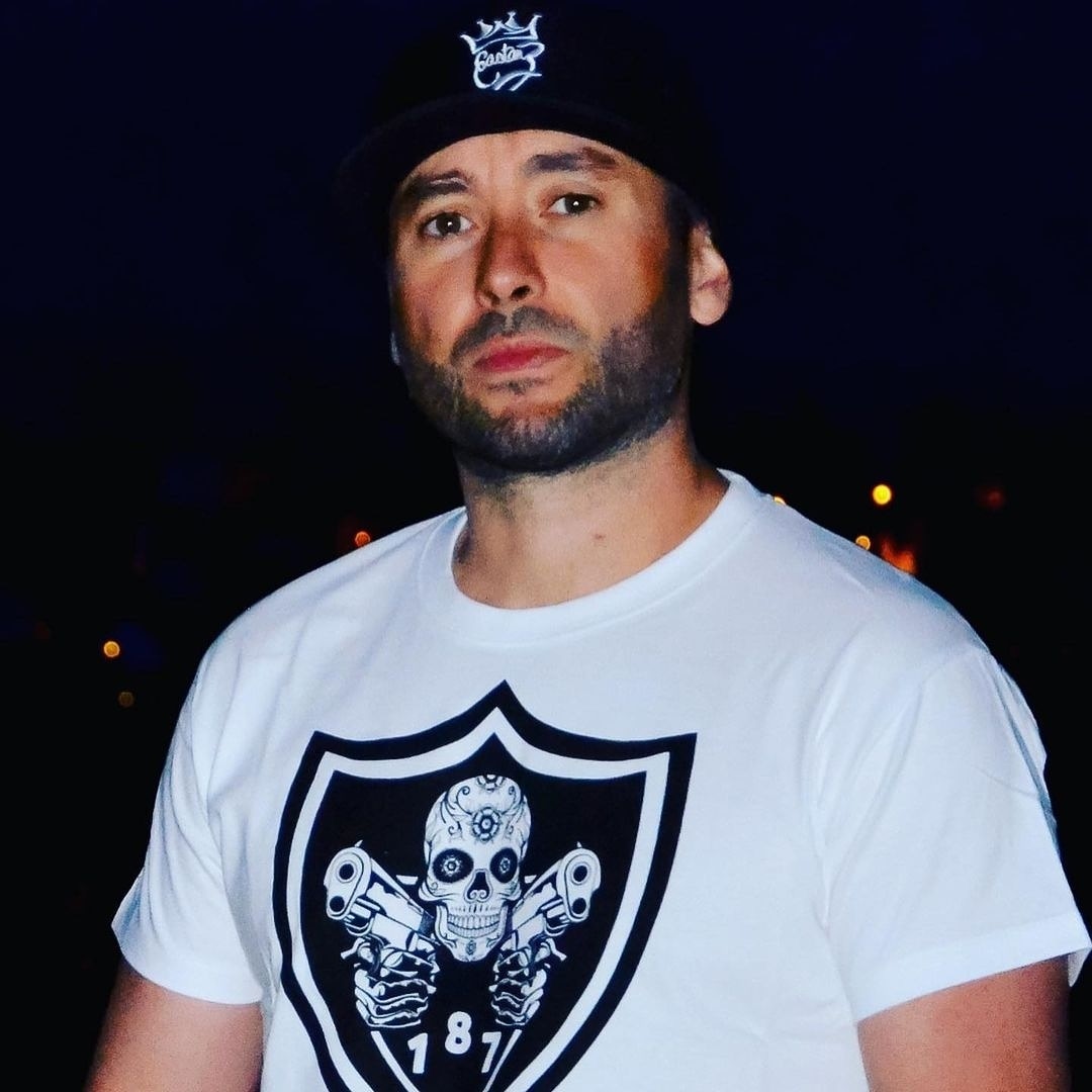 The Midday Mixtape!!! W/ "DJ KENNI STARR" #french MIXTAPER  Powered by: radiosupa.com #tuesdays at 
12p-2p 🌵 (pst) 🕙 
3p-5p (est) 
8p-10p #Paris without the DJ there would be no #sound #mixtapes #Download APP ON YOUR  <a href="/RadioSupa/">Radio Supa</a> <a href="/EastarzWear/">Eastarz Wear</a>
EastarzWear.com