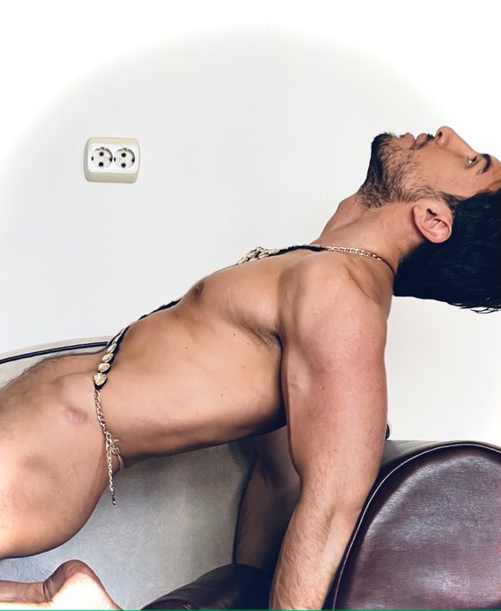 Let me plug you in 😛 🔌 #OnlyFans https://t.co/JBhni2a2dj https://t.co/LoXjx3sHbC<a href="/tag/onlyfans"class="tags">#OnlyFans</a>