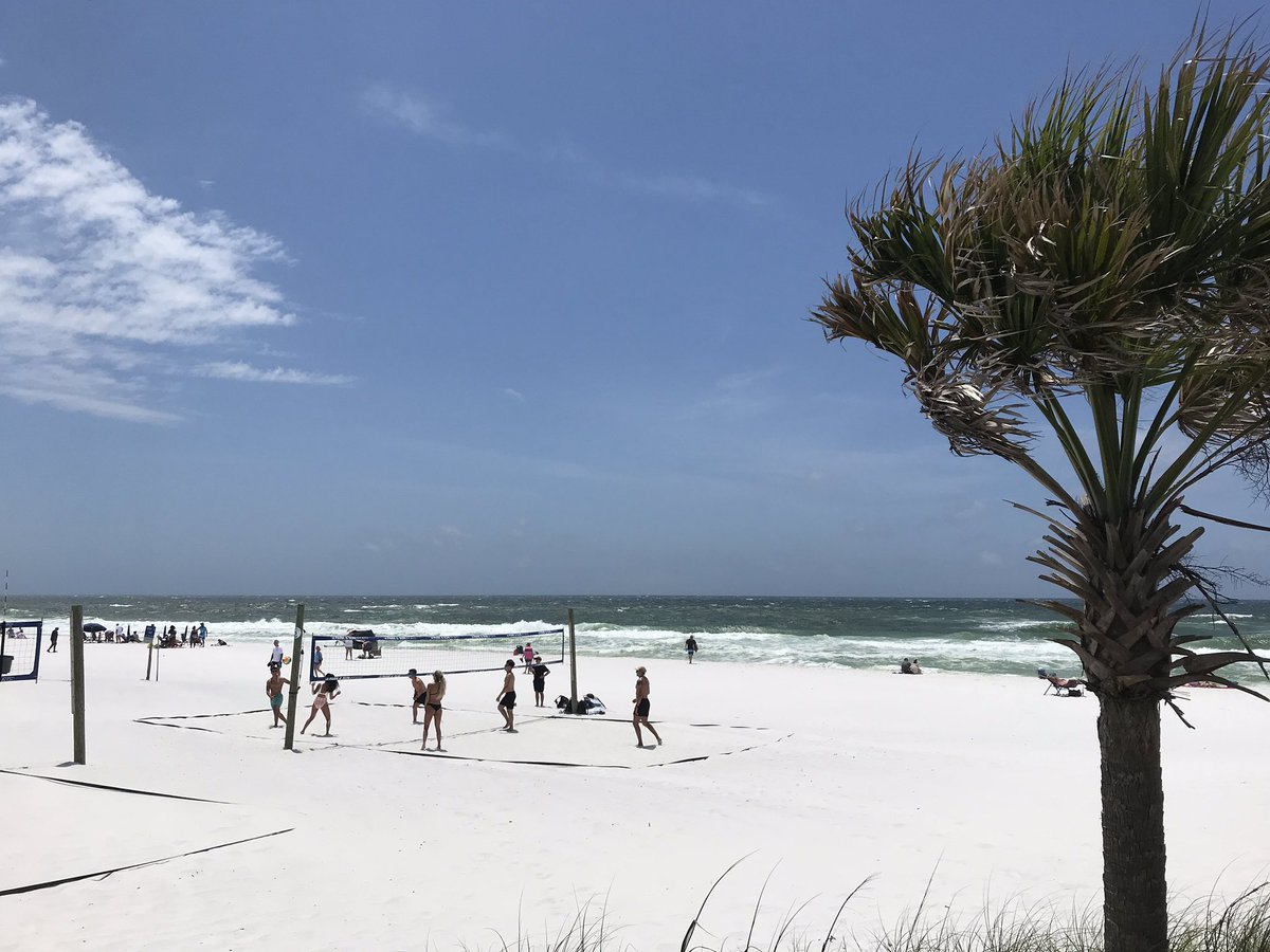 WEARDanielg's tweet photo. #BeachConditions #DoubleRedFlags flying over @OkaloosaCounty and a number of other beaches in #NWFL It means the water is closed but their are still plenty of other stuff to do on the beach, or nothing at all @weartv @WEARAllenStrum https://t.co/FCH9U09SRN