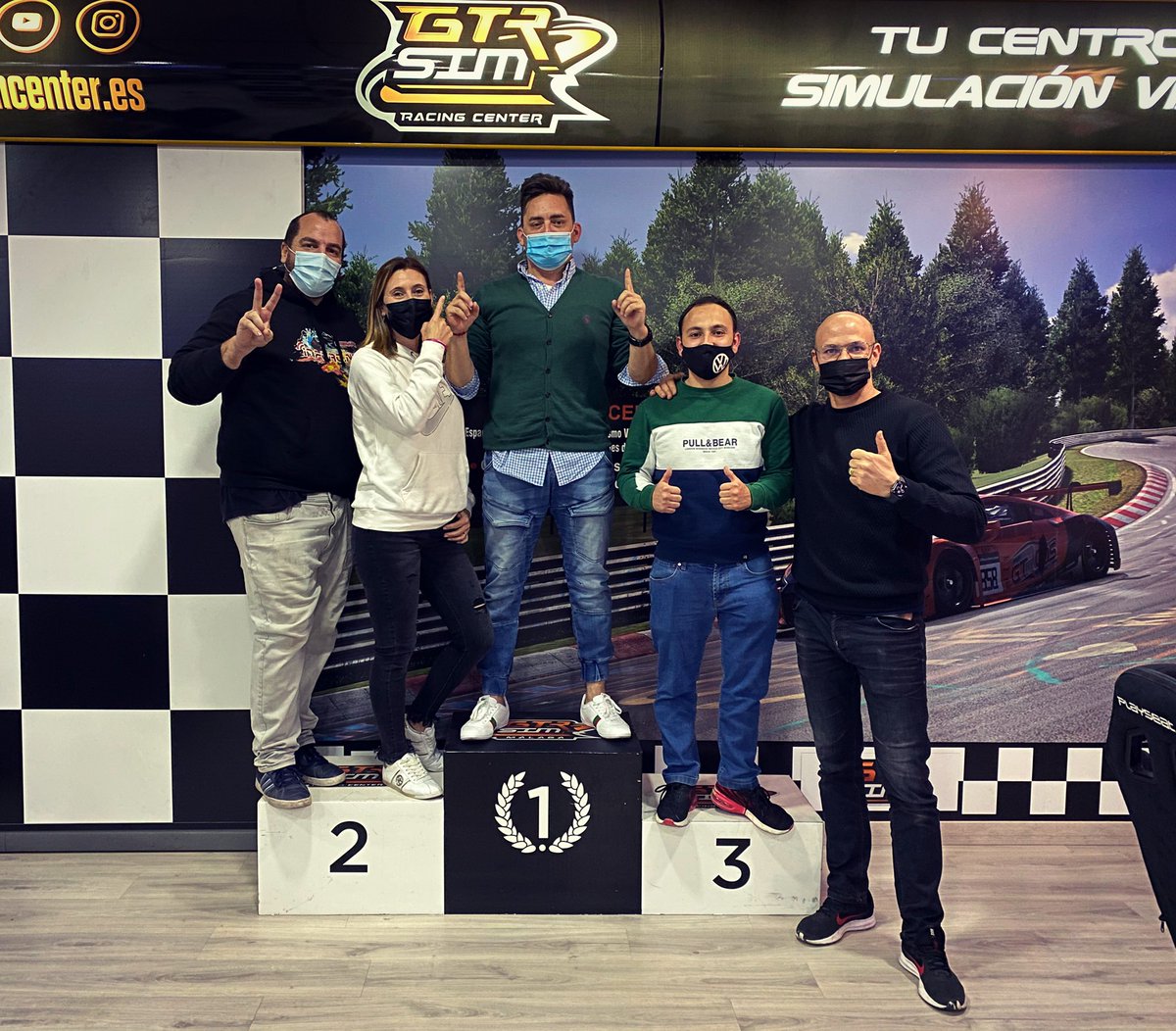 💥 Tu sitio de SimRacing en Málaga para disfrutar de la competición y el mundo de las carreras como nunca antes lo habías disfrutado.

Ven, pruébalo y te sorprenderás del nivel tan alto de realismo que transmiten nuestros simuladores🔥

Reserva tu cita en el ☎️ 645 976 088

🏁🏁