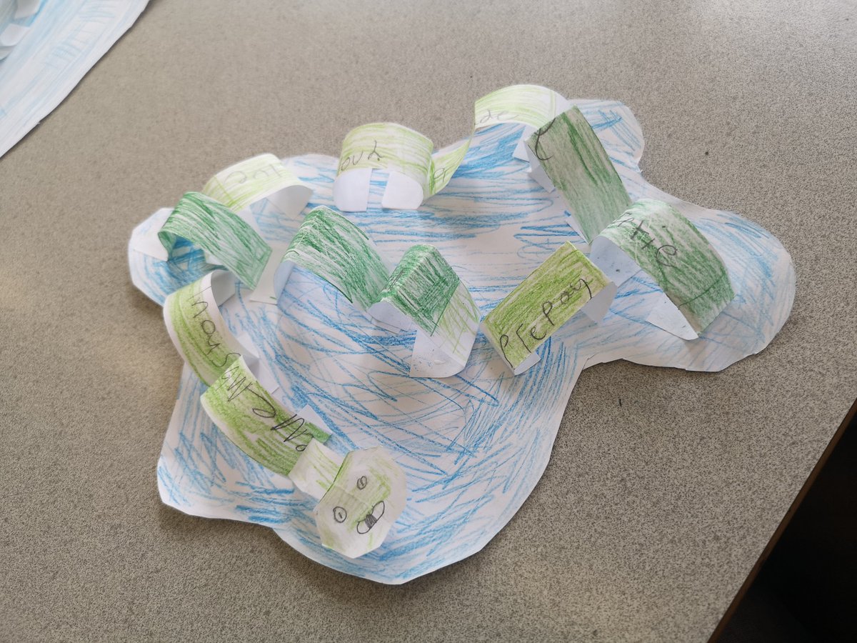 Miss Cumming tweet media