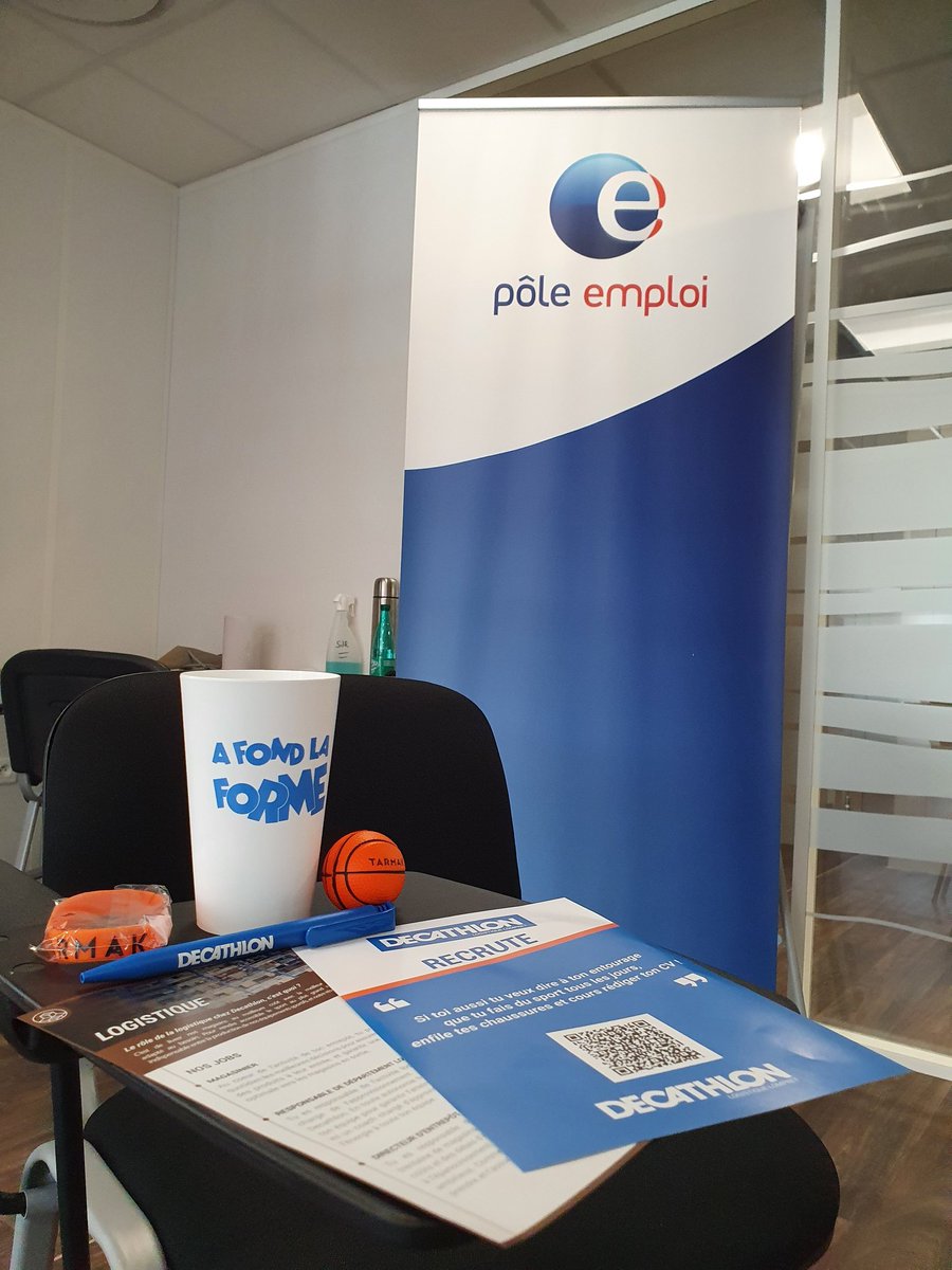 Besoin de renforcer ses équipes pour la saison estivale <a href="/Decathlon/">Decathlon</a> de Lompret est venu recruter dans notre agence à Lomme aujourd'hui. Résultat : 2 personnes embauchées pour l'été 🌞📄. Prochaine session programmée en Juin, Work in progress 📈. <a href="/DoleRudy/">Rudy Dole</a> #TousMobilises