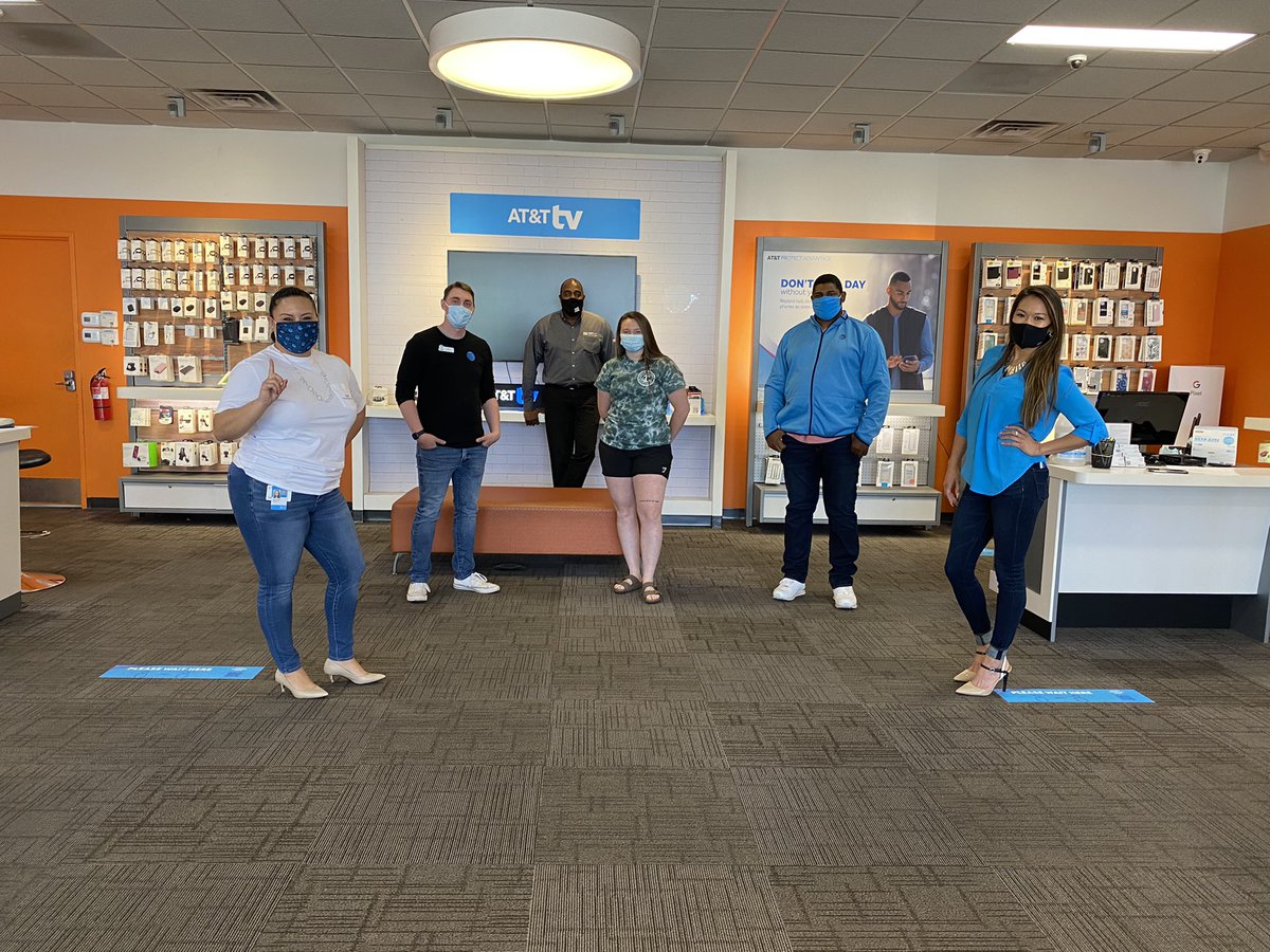 Great visit at the MMS Adrian store with our amazing FirstNet Consultant Terry Darden! This team is on fire and ready to close all the FirstNet! #FirstNet #MakingWaves #WeAreGLM #SWAT <a href="/CappellaCarly/">Carly Cappella</a> <a href="/GreaterLakesMkt/">Greater Lakes Market 🌊</a>