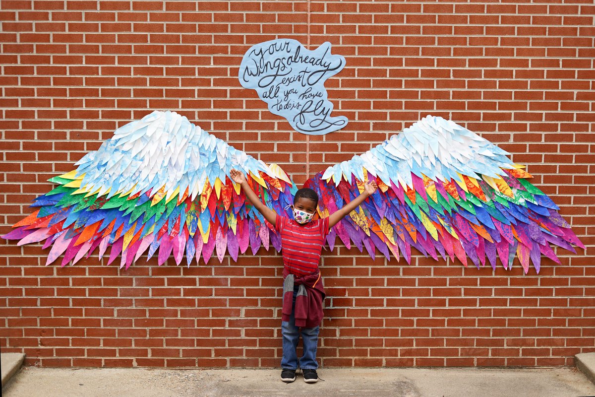 Let your dreams be your wings! 
@MrsOArtStudio 🌈.  

@CuCPS
#iamcucps #ccesdukes #artteacher #iteachart #Inspire #TuesdayInspiration #DreamBig