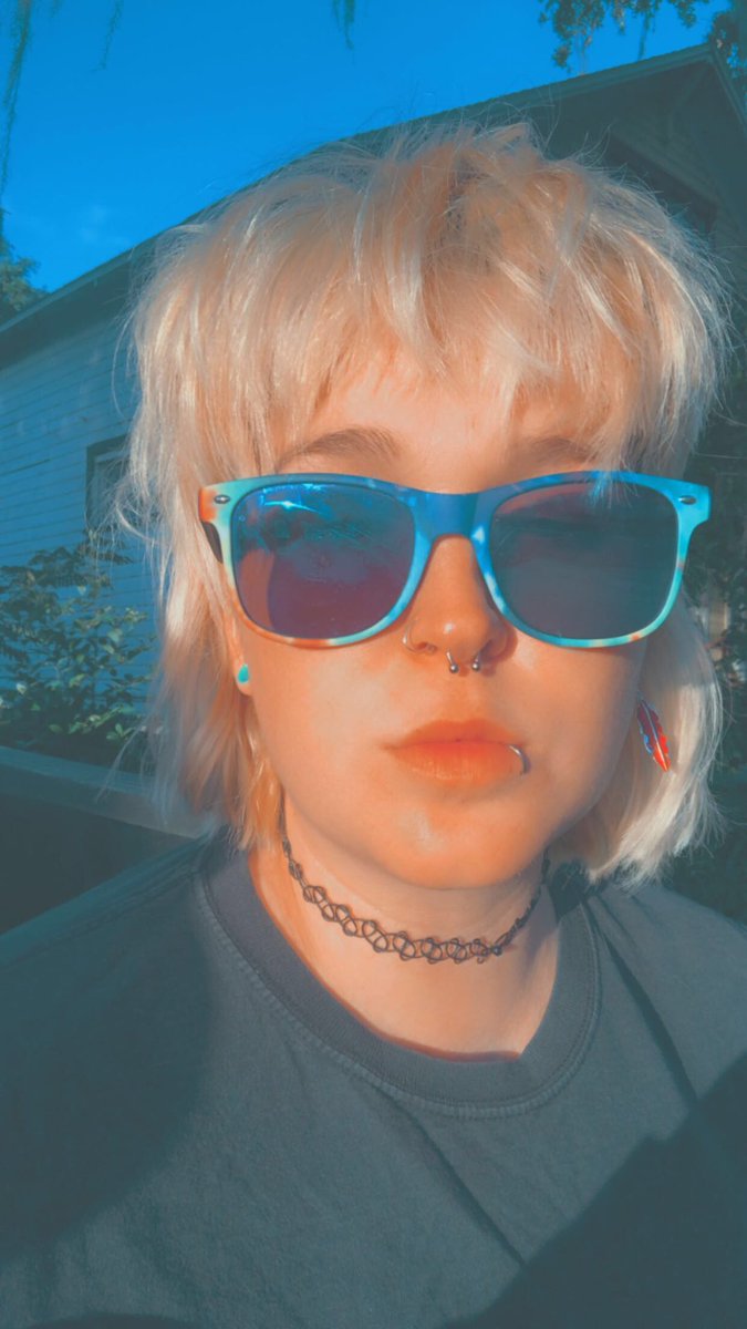 Samantha__Dyal's tweet image. I have this problem where I can’t stop cutting my hair so when I pop up with a  short boy cut just mind ya bidness.