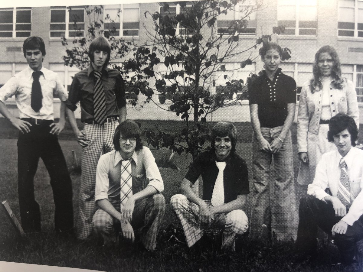 KC Alumni! We're looking for content for our June Alumni News - send ideas, personal updates or photos to jrignani@kennedycatholicschools.org today! #alumni #tuesdayvibe