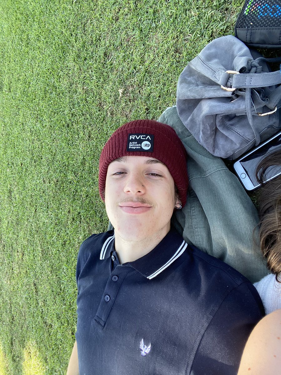 sungflrt's tweet image. Okay so just a little update on how I’ve been while I’ve been MIA. I may have found my life partner 👉🏼👈🏼🥺 and moved across the state to be with him.. I love him so much and I haven’t been this happy beforeee ahhh 🥰 he brings out the best in me I swear to goddd🥺