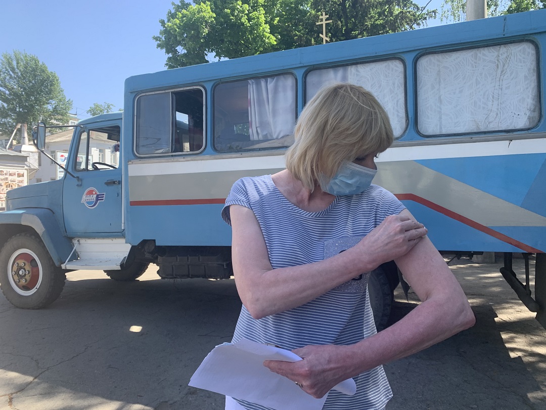 samara_in's tweet photo. Привиться, не посещая медицинское учреждение: сотрудники транспортной сферы продолжают вакцинироваться на базе своего предприятия - https://t.co/uLlNBlXYI7

Отметим, что в городе развернута целая сеть передвижных пунктов вакцинации. https://t.co/l0c42zyZ9S