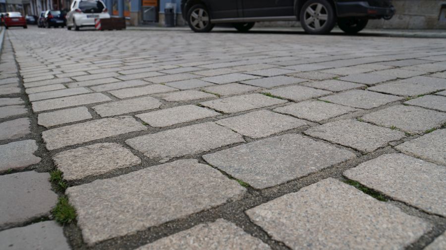 In #blankenburg muss die Lange Straße vom 25.05. - 11.06.21 voll gesperrt werden. Anliegende Gewerbetreibende werden gebeten, ihre Auslagen im Gehwegbereich zum Schutz vor Beschädigungen zu entfernen. #blankenburgharz