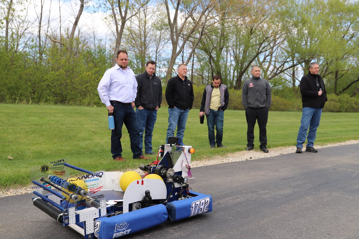 GrunauCompany's tweet photo. Thanks to the Oak Creek High School STEM Club for giving a demonstration of their robot. Grunau sponsors the team, who compete nationally in the FIRST Robotics Competition. 
.
.
#stem #education #engineering #engineer #robotics #robot #sponsorship #grunau https://t.co/77UznXW4Lj