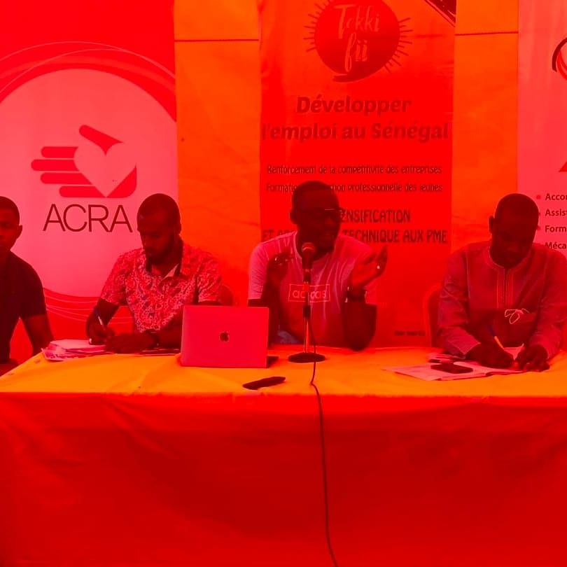FITSenegal's tweet photo. salon de présentation des business plans (en B2B) animé par l' @Adepme .
@UEauSenegal @ANPEJ_Emploi @fondsfpt @BMNSenegal @AFD_France #Luxdev #Acefop @pacera @Gret_ONG #Acrasenegal #Mefpai #tekkifii #Senegal https://t.co/VPbyXrZyFu