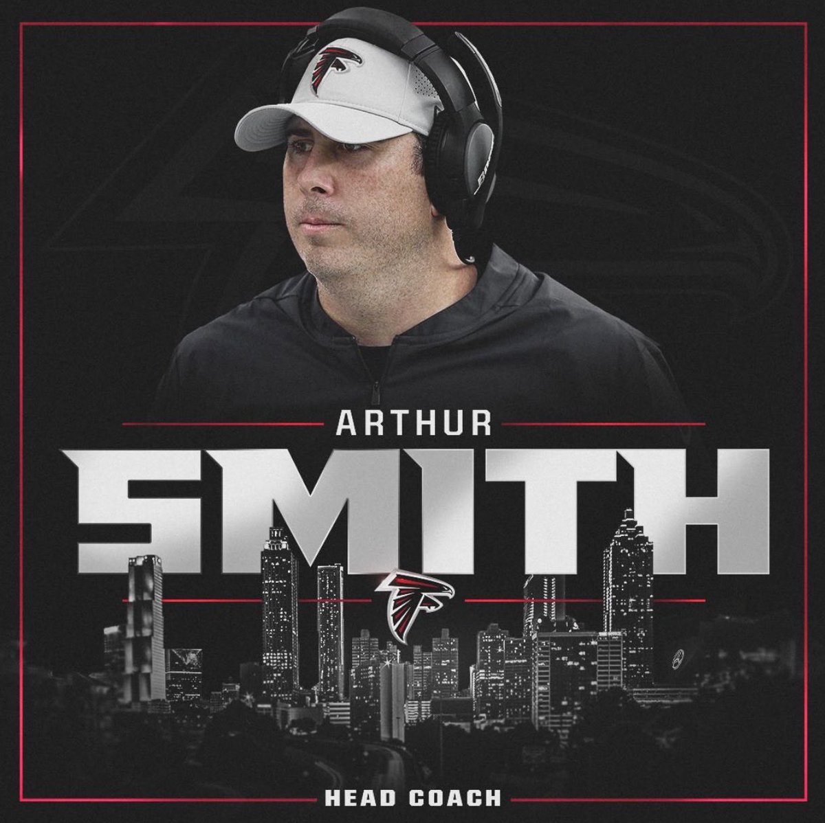 ‼️Attention High School Football Coaches‼️@TarHeelFootball is broadcasting LIVE from Atlanta tonight at 7pm. @AtlantaFalcons HC Arthur Smith will join @CoachMackBrown to talk football and answer questions. Reserve your spot for the FREE clinic now ➡️ unc.zoom.us/webinar/regist…