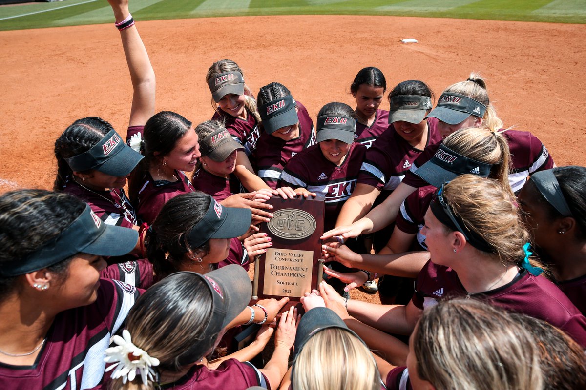 #SmilePowerTN @EKU_Softball.