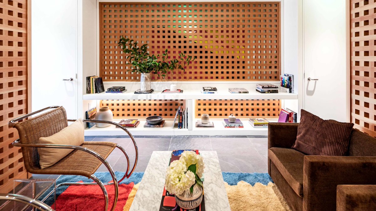WeWork's tweet photo. Warm woods, rich fabrics, and sunny skylights are just a few design features that set this WeWork location apart from any other.

Read more from our director of interior design on how our team brought a classic L.A. building up to date: https://t.co/MKXrQIWXEz. #wework #weworkla https://t.co/7Li5SgiA9J