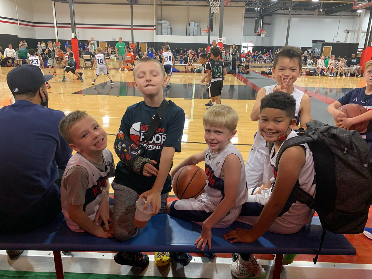 HeadleeTyler's tweet image. Brothers ON and OFF the court‼️ 
#KingdomFam #KingdomCulture