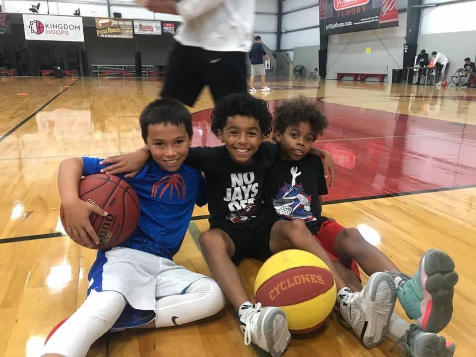 HeadleeTyler's tweet image. Brothers ON and OFF the court‼️ 
#KingdomFam #KingdomCulture