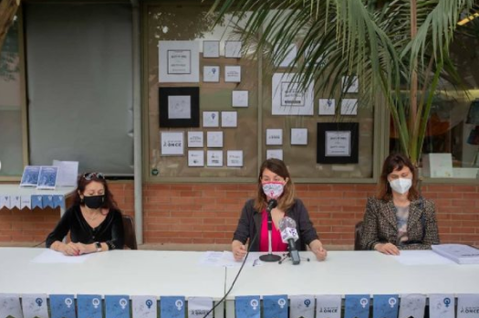 Avui, en col·laboració amb l'<a href="/ONCE_oficial/">ONCE</a> hem llegit en braille les obres guanyadores dels concursos de Relats de dones i Còmics per la igualtat, convocats pel SIAD.

He rebut una versió dels relats publicada en braille, que podreu consultar a la biblioteca #PepitaFerrer!

(1/2)