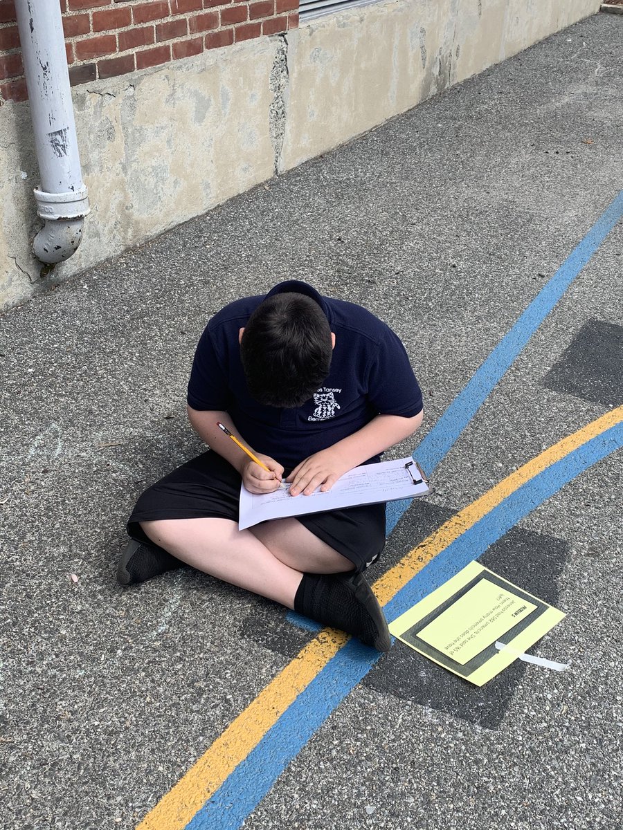 MrsLeeGrade3's tweet image. Solving word problems around the world style! #mathoutside #tanseycares #tanseytigers  @Frps_Tansey