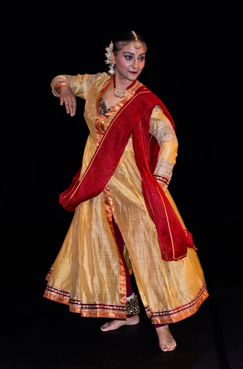 Kathak dancer, Deepti Gupta will be performing, instructing, & chatting with you FREE event May 30 at 7pm EDT. PLS RT Tickets:eventbrite.ca/e/celebrasian-…
Sample Deepti skills:
 youtube.com/watch?v=9iy_Sx…...
#AsianHeritageMonth #korean #axéworldfest #Asians #ottawachinatown #Ottawa