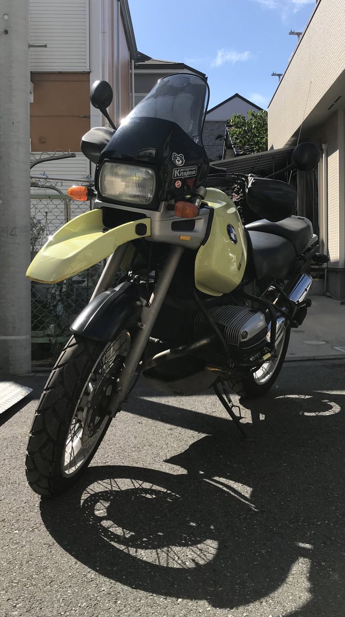 5cObOEx8un3ZIio's tweet photo. 色々あって、泣く泣く手放したBMW R1100GS。北は北海道、南は九州、本当にあちこち旅した最高の相棒。しまなみ海道の夕陽は目に染みたなぁ…。またいつかきっと、乗れる日が来る…と信じてる
#R1100GS https://t.co/k6vnVYRgtG