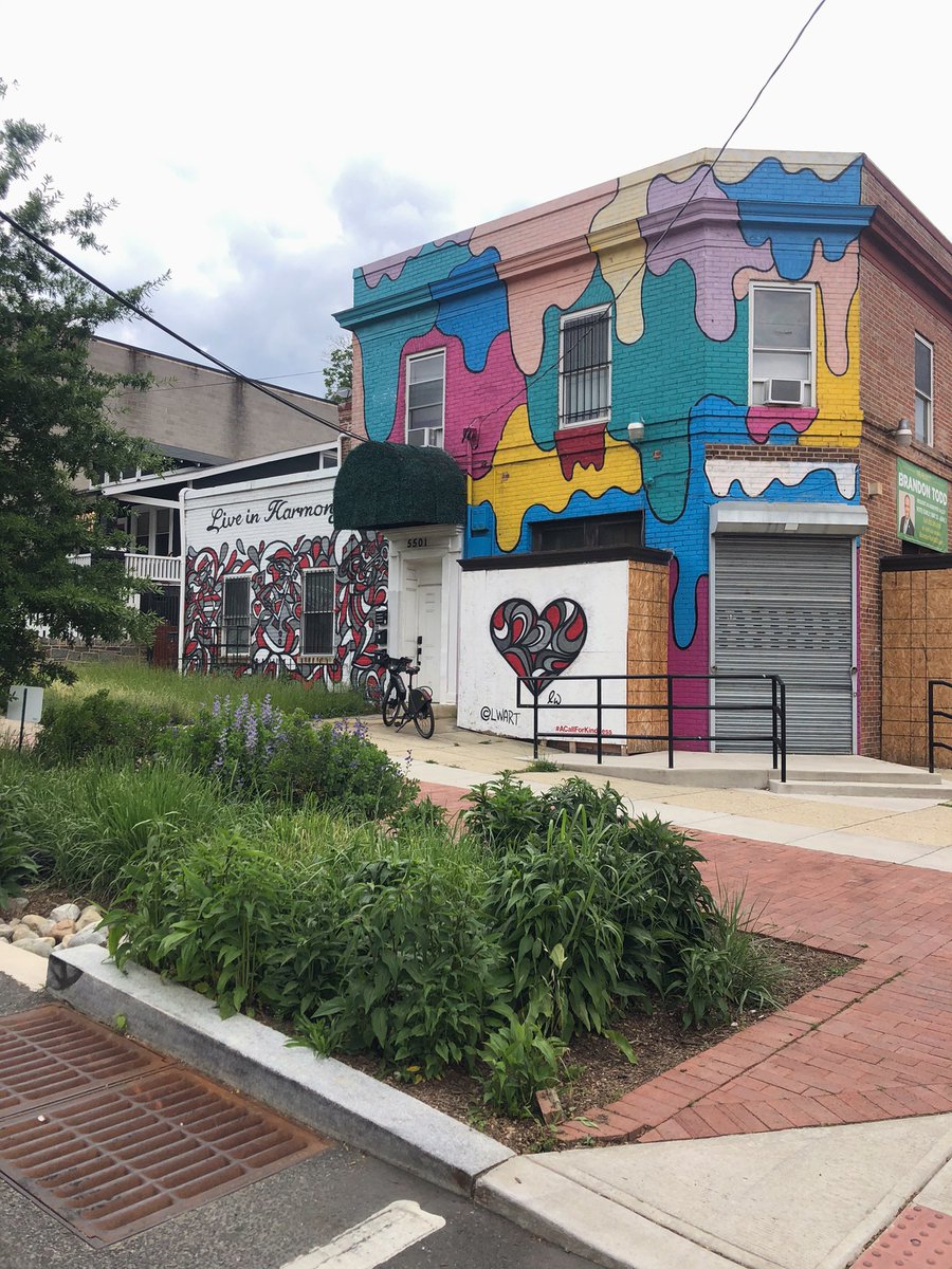 cmoney_htx's tweet image. Street art, stormwater and shared mobility #ANC4B #DC