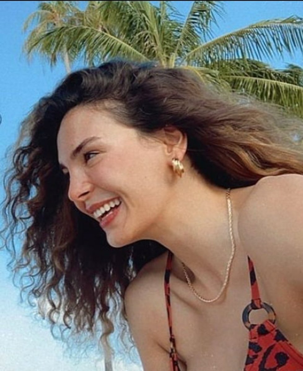çiçeğim🥺❤

<a href="/rebrusahin/">Rebrusahin</a> | #EbruŞahin