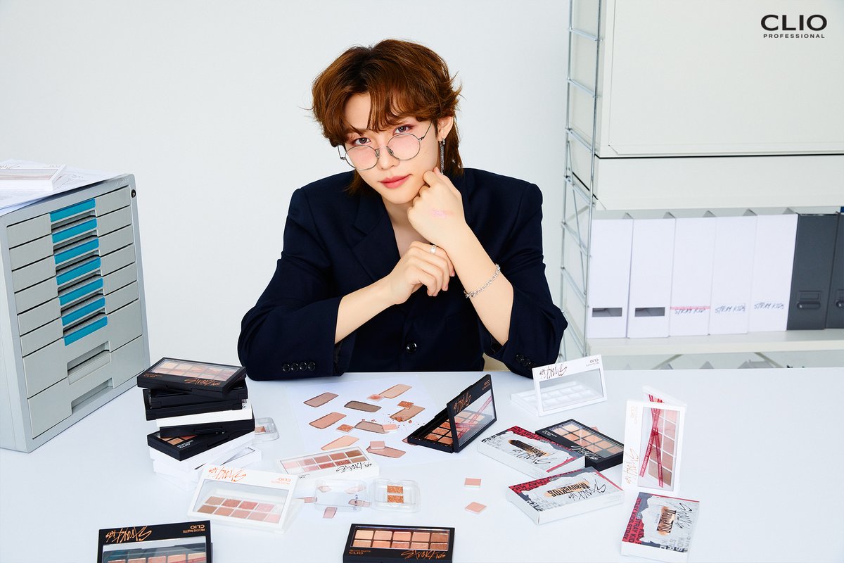 skz_felixco's tweet photo. Actualización en Twitter de CLIO con @Stray_Kids.

CLIO x STRAY KIDS
Felix 

#StrayKids #스트레이키즈 https://t.co/xLELfdAZxX