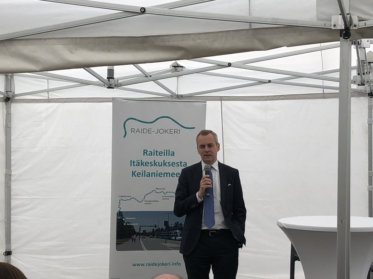 MikkoJLeppanen's tweet photo. Allianssitoiminta ja legendaarinen seitsenvartinen lapio ovat taas näyttäneet voimansa: @raidejokeri valmistumassa reilusti etuajassa. @helsinki @HelsinkiKymp @HKLhst @EspooEsbo @kakeespoo @YITSuomi @NRC_Finland @SwecoFinland @sitowisegroup @ramboll_fi 
https://t.co/f7o1TuIVUP https://t.co/BZjdAyVRlh