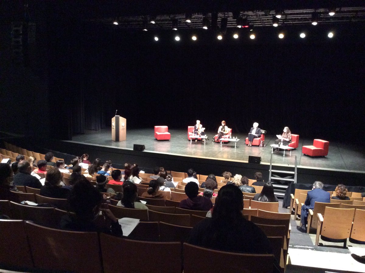 #citééducative Journée de la #laïcité avec des écoliers, collégiens et lycéens de Dreux et Vernouillet. Des échanges riches avec l’association <a href="/LesVoixdelaPaix/">Les Voix de la Paix</a> 
<a href="/ac_orleanstours/">Académie d'Orléans-Tours</a>