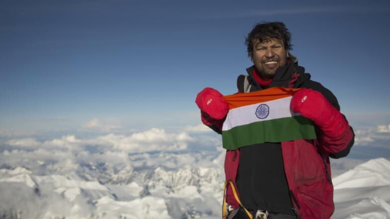 HumansofHind's tweet photo. "Through my climbs, I want to inspire people to face their fears and break free from self-limiting thoughts and beliefs. Everything is possible if you believe it is possible..." @SatyarupS 
#humansofhindustan https://t.co/Hi0fOMjxsu