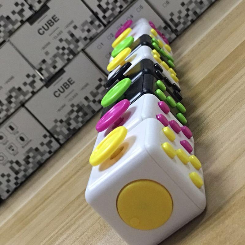 AdvantageFinder's tweet image. Check out this product 😍 Anti Stress Cube 😍 
by Press Advantage starting at $4.98. 
Show now 👉👉 shortlink.store/AGQpu6h3U