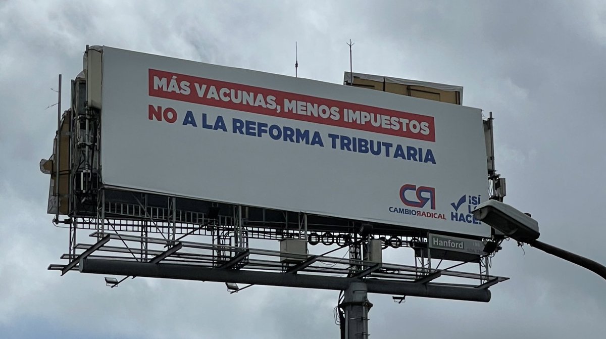 state_0f_mind's tweet photo. Definición de populismo https://t.co/8fWmbiIF1U