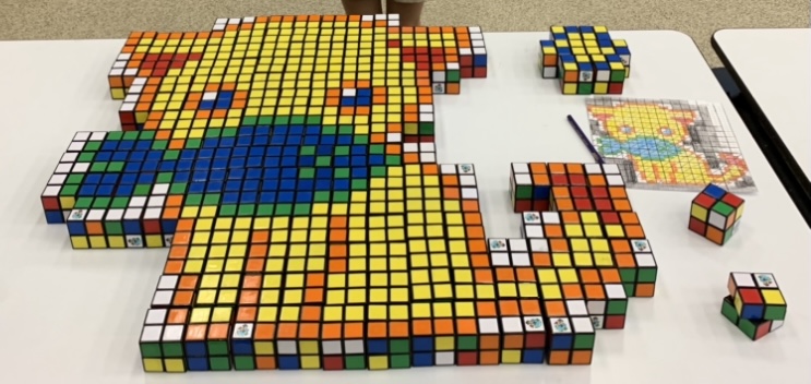 🎉 Congrats to the 3rd place winner in the 101 - 225 Cubes category of the #RubiksCube Mosaic Contest for Spring 2021: Sunny The Cat, 167 Rubik's Minis (2x2), made by A.L. from Paulina Elementary in Louisiana Enter our next contest: ow.ly/I1z350EOMij @natgibbjen