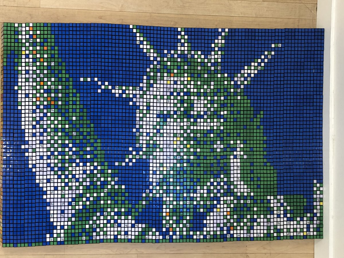 🎉 Congrats to the 3rd place winner (226-600 Cubes category) of the Spring 2021 #RubiksCube Mosaic Contest: Lady Liberty, 600 Rubik's Cubes, made by Jada S., Oskar B., & Julie C. from Berkeley Carroll School in New York @BerkeleyCarroll Next contest: ow.ly/nVZz50EOMFc