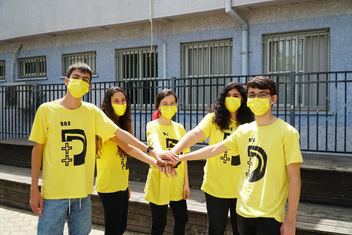 dplusplus285's tweet photo. We are proud to share that we have been chosen to be a part of the RePlay top 20 Global Innovation Award finalists!

Our sister team @dgital1331 has been chosen as GIA finalists as well 💛

#iinventbecause
#globalinnovationaward
#firstgamechangers
@firstlegoleague  @FIRSTweets https://t.co/NQYJzTEXwB