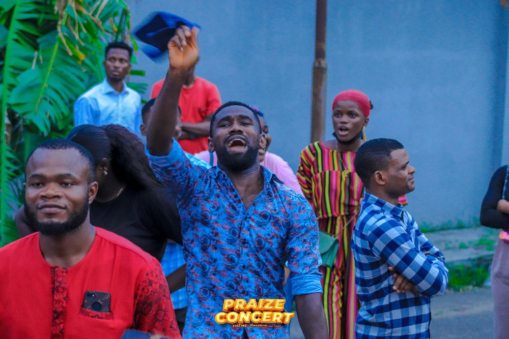Delfaro_Product's tweet photo. Thank you @wordenya & @GinaIdor for speaking words of restoration at #praizeconcert2021 🙏🏾
#praizeconcert #calabartotheworld #thedelfaroexperience #itcanonlygetbetter #wordenenya #ginaidor #spokenword #poetry #restore #restorecalabar #delfaroproductions Osogbo EFCC Governor https://t.co/AiRXTFooxy
