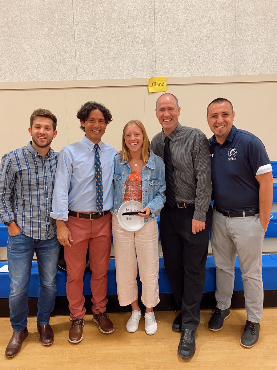 shawna_dvenport's tweet photo. She’s So humble but I am SO proud of her accomplishments and the hard work she has put in ! Congrats E and the lady knights for a great season ⚽️❤️
#nrcamvp
#allconferenceaward
#triangleindependentschoolconfplayeroftheyear
#Allstate
#classof2022 https://t.co/lYvPshjDAd