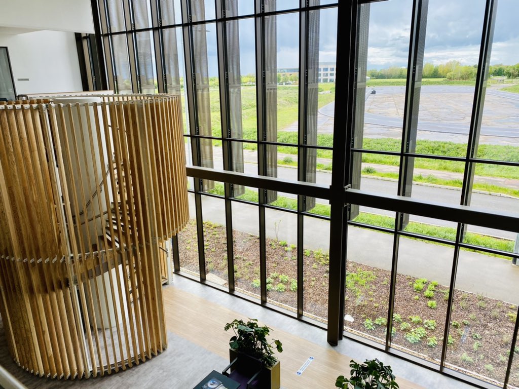 WeisiG's tweet photo. Beautiful day at @cranfielddartec https://t.co/ydpeINvan5