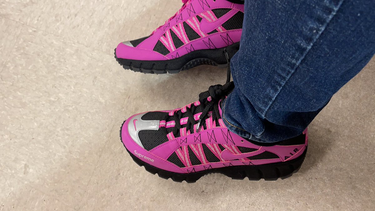 Had to pull these out for T-mobile Tuesday!! <a href="/TChainzDC/">TChainz⛓</a> <a href="/TMobile/">T-Mobile</a> <a href="/SellPhones4/">EB</a> <a href="/JZ_Official1/">Juan Zapata</a>