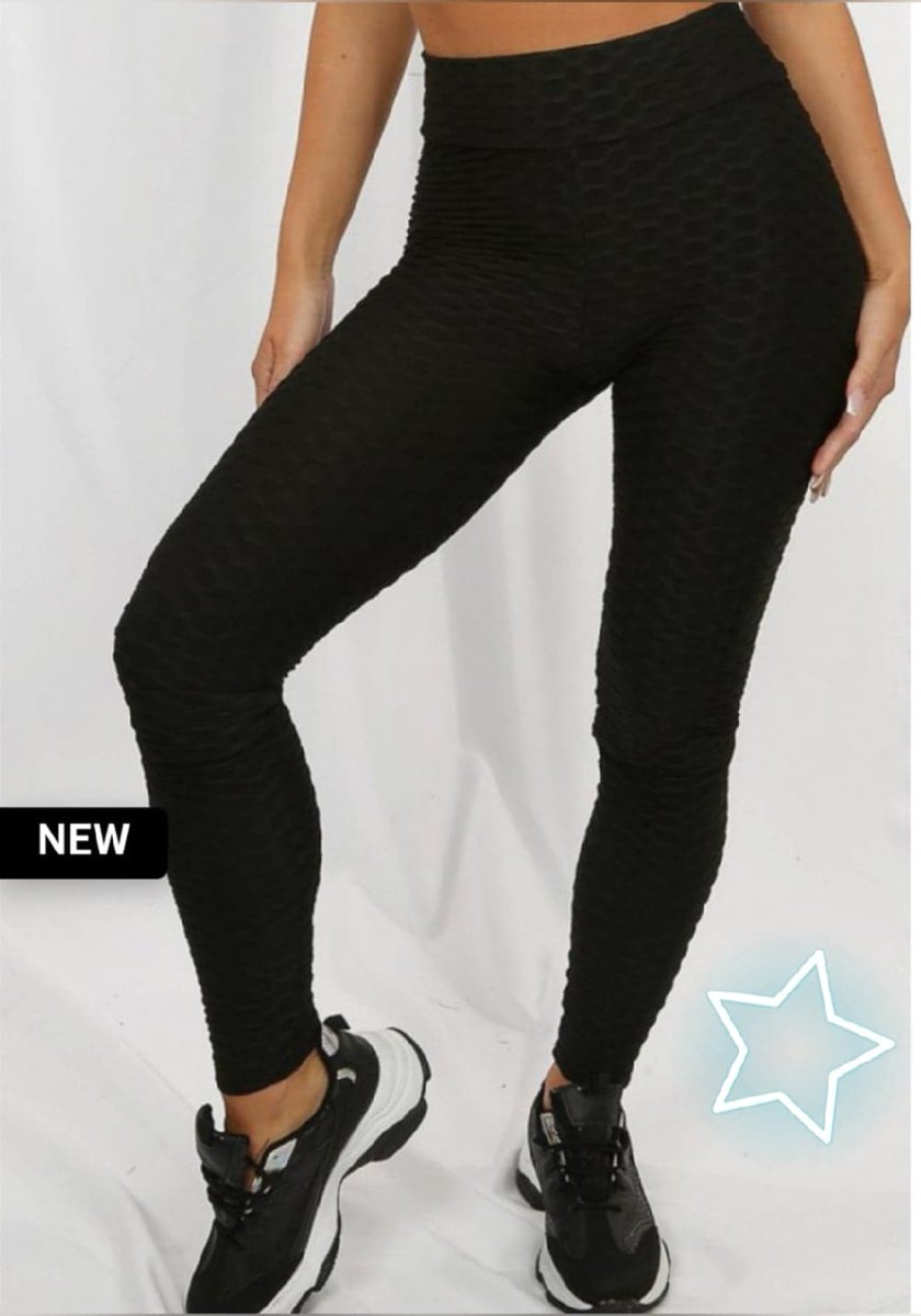 Girl_be_u's tweet photo. 🔥New Arrivals 🔥
Black Waffle Leggings
Enhance and highlight your shape perfectly with their 3 dimensional shape.🖤
Please note* these leggings ARE squat proof 😂
Join the latest TikTok stars and grab a pair for only £12
Available in Sizes S/M &amp; L/X https://t.co/6bQdKHwnGh