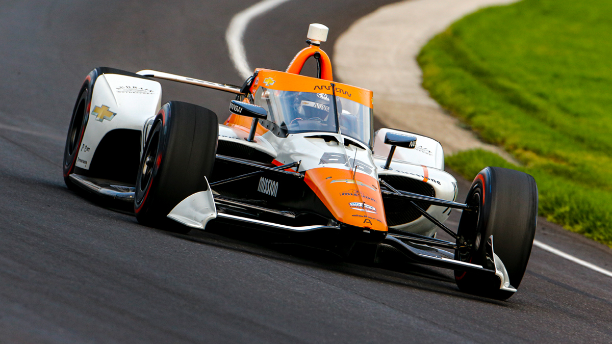ArrowMcLaren's tweet photo. Kicked off the morning. 👊

P4 Montoya 222.781 mph
P8 Pato 222.181 mph
P25 Felix 218.733 mph https://t.co/8FSNqXV52s