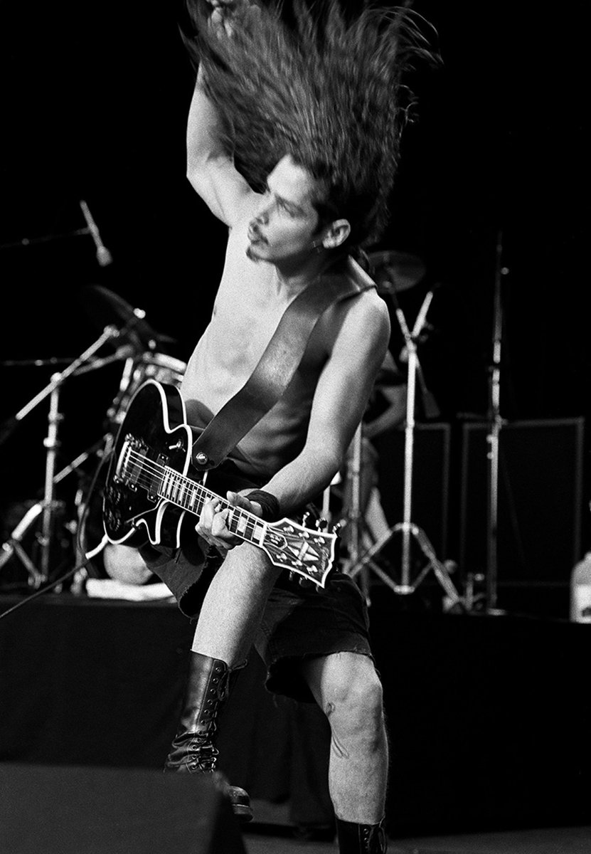 BoredWeb3's tweet image. Chris Cornell in San Francisco, 1990.📷Jay Blakesberg.

#RIPChrisCornell
