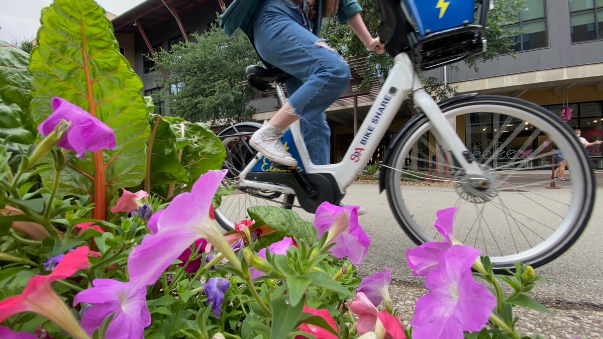 SABikeShare's tweet photo. COMMUTE SMART SA is sponsoring a limited amount of SA BCycle Day Passes for #NationalBiketoWorkDay, this Friday, May 21. Use promo code GOCOSA321 to redeem a complimentary San Antonio BCycle day pass on May 21. Limited quantities available. Usage fees apply after the first hour. https://t.co/cQi5P0X5yF