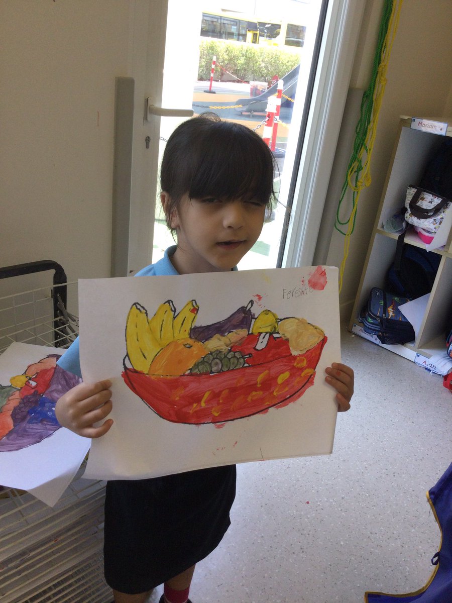 WPS_FS2's tweet image. Artists in #FS2B! We had to be slinky Linky snakes recalling how to mix primary colours to paint the fruit in the bowl! #WPSExpressiveArts